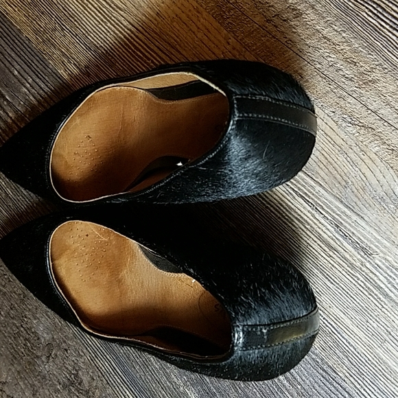 Clarks Black Leather Hair Size 8.5 pumps heels - Picture 8 of 16